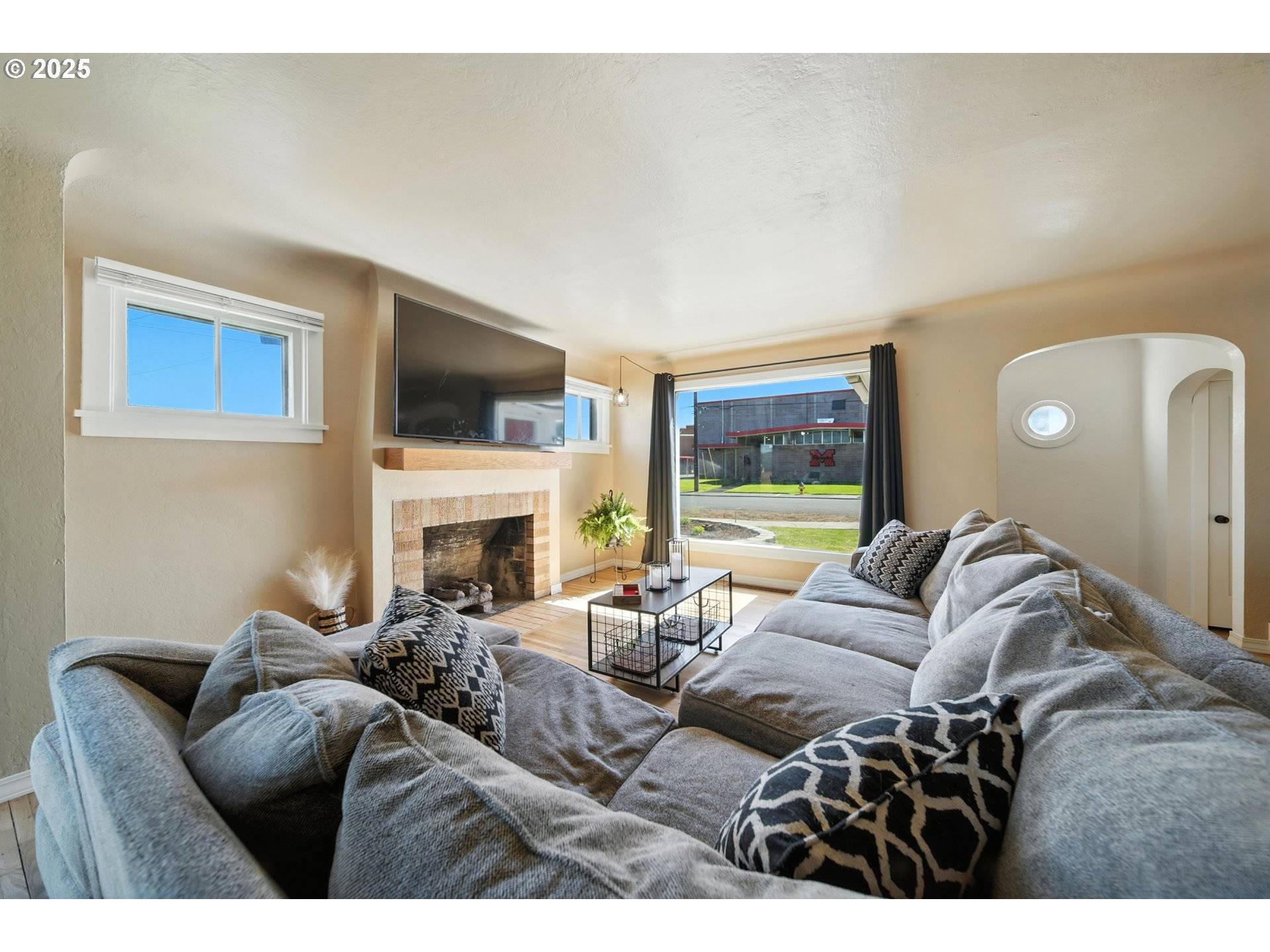 Milton Freewater, OR 97862,138 DEHAVEN ST