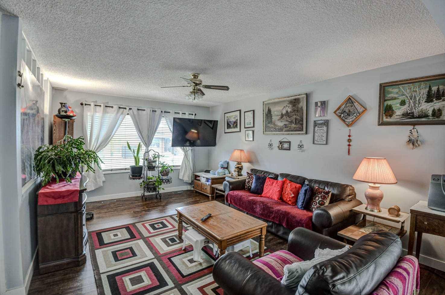 Calgary, AB T2C 2E8,11 Ogmoor CRES Southeast