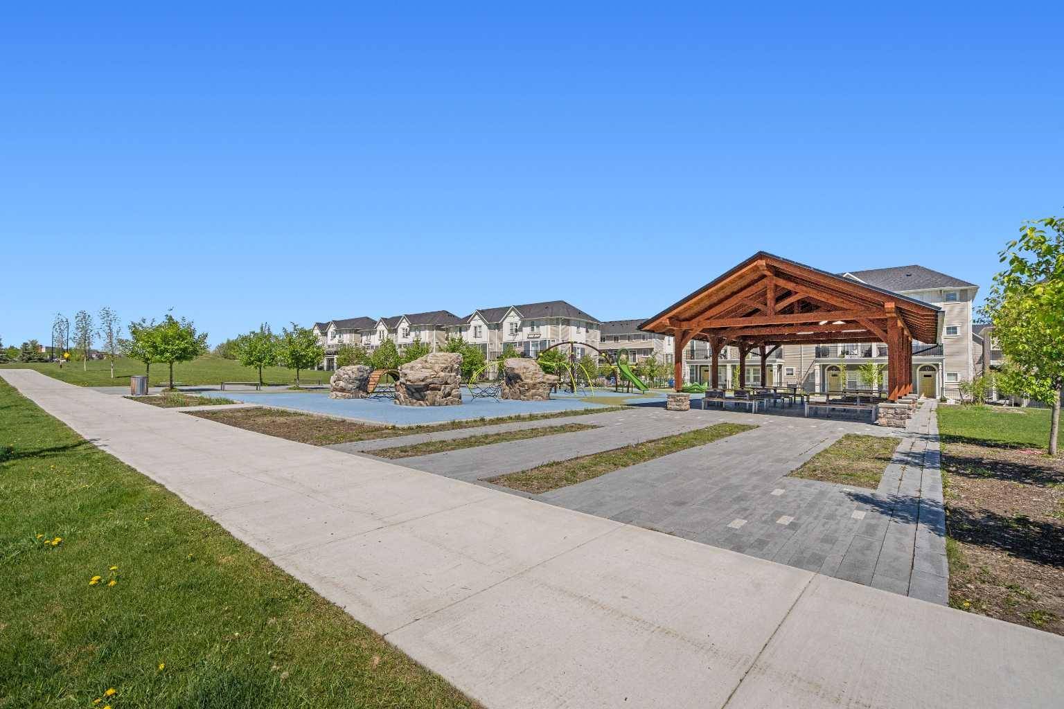 Airdrie, AB T4B 4L1,329 South Point GN SW