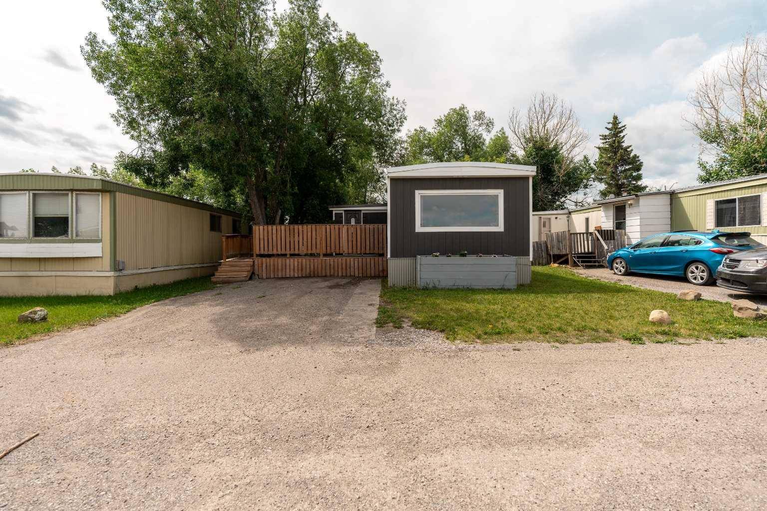 895 Elizabeth ST #32, Pincher Creek, AB T0K 1W0