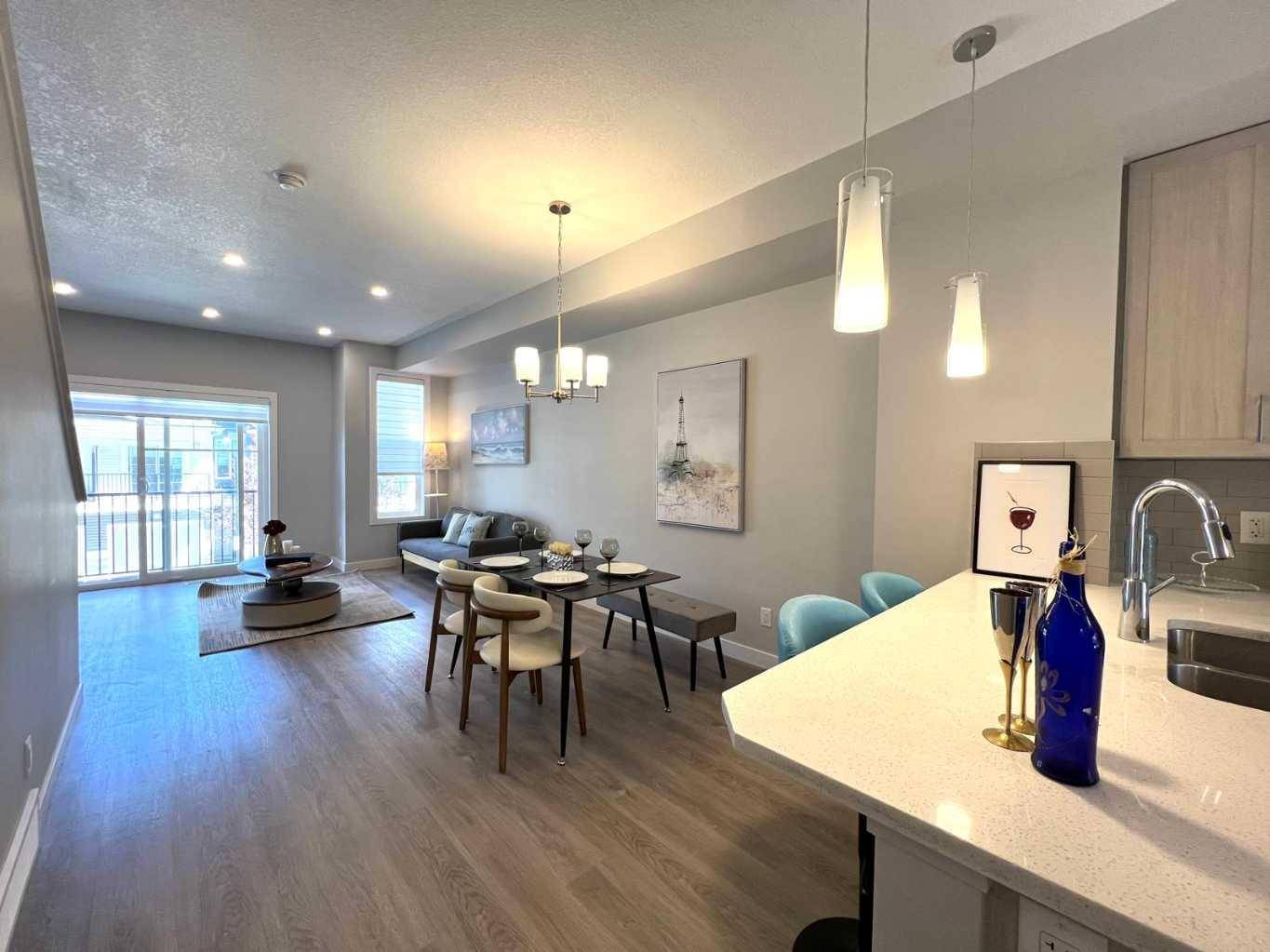 Calgary, AB T3R 2A2,734 Sage Hill GRV NW