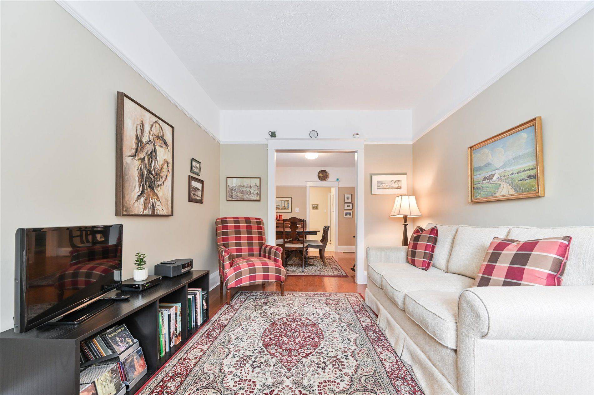 Toronto E02, ON M4C 1H4,68 Keystone AVE