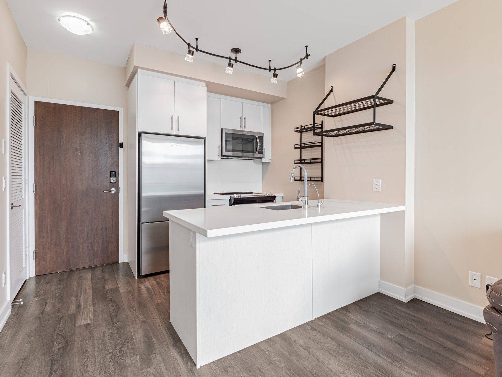 333 Sea Ray AVE #D417, Innisfil, ON L9S 0M2