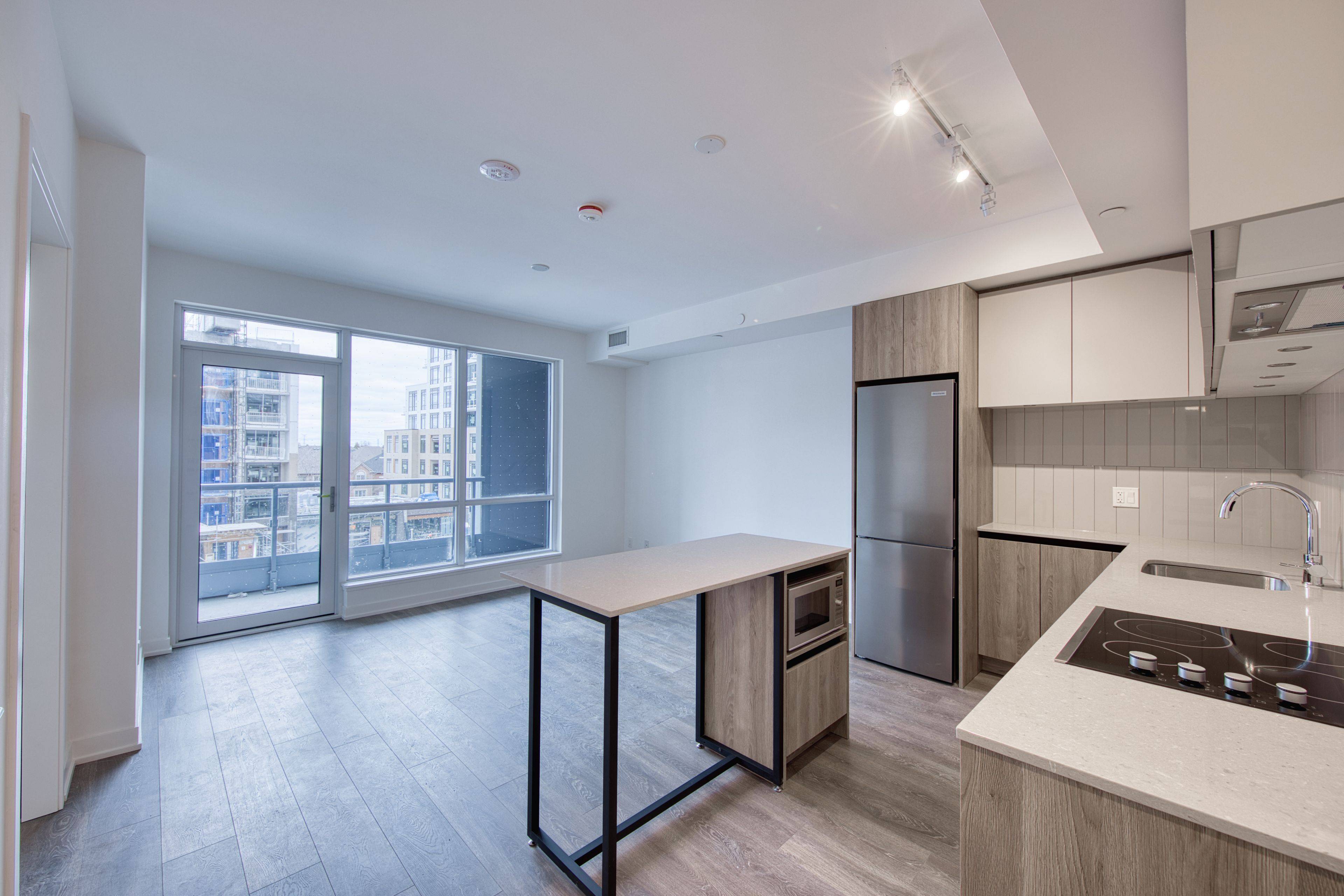 Vaughan, ON L4J 0L4,7950 Bathurst ST #430