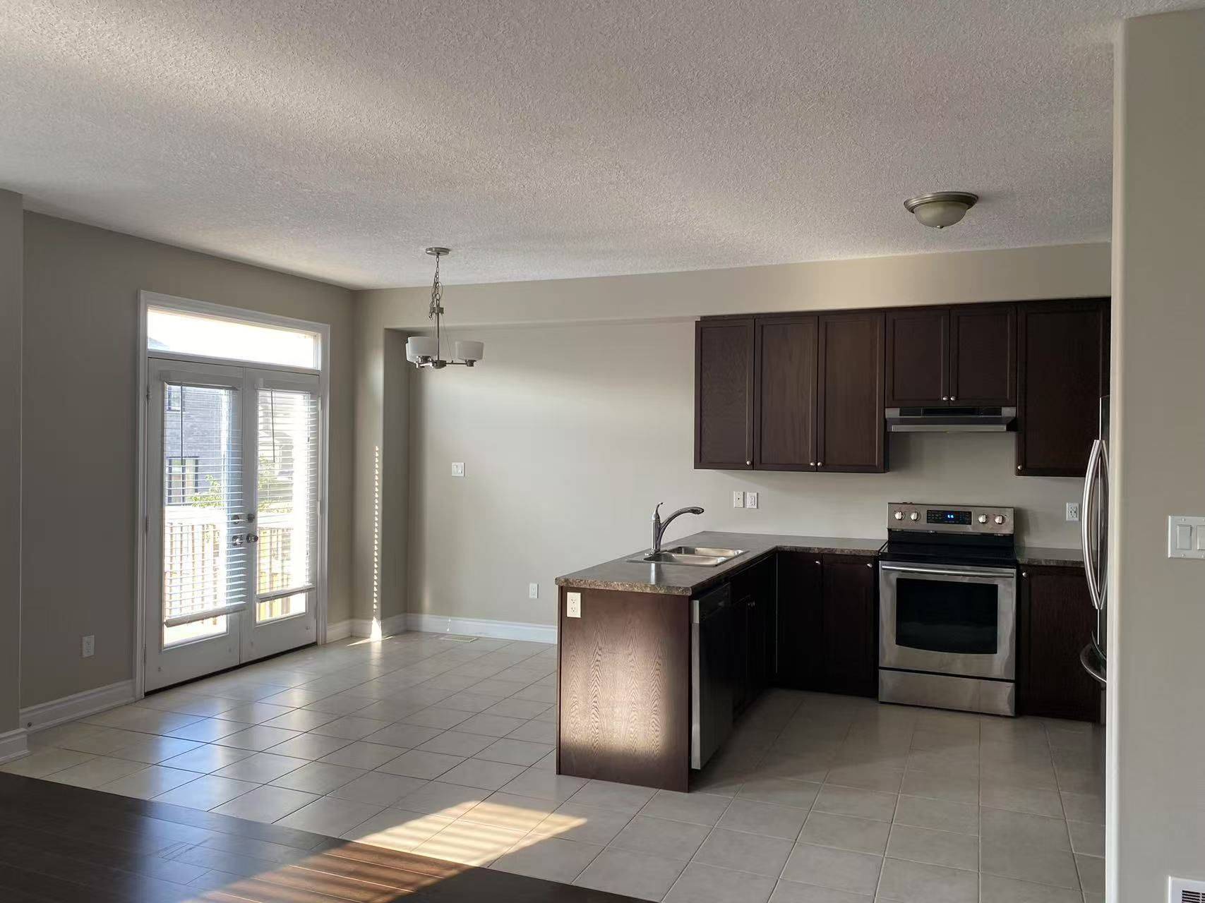 Barrie, ON L4N 0S6,54 Nathan CRES