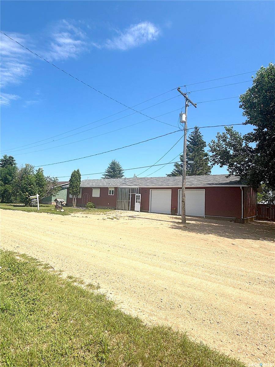 Meacham, SK S0K 2V0,316 3rd AVENUE