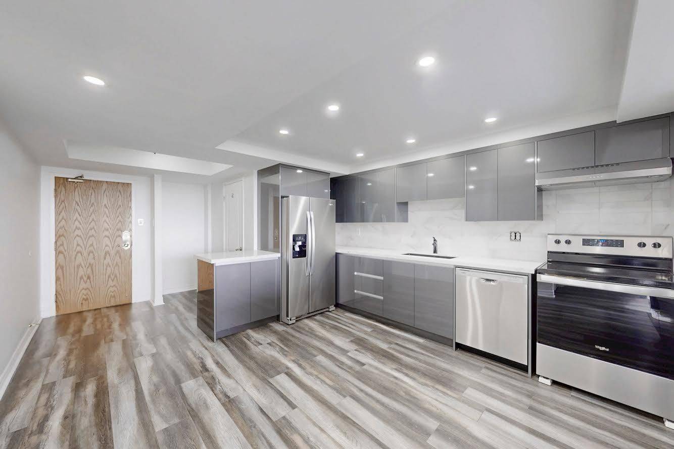 320 Mills ST S #608, Brampton, ON L6Y 3V2