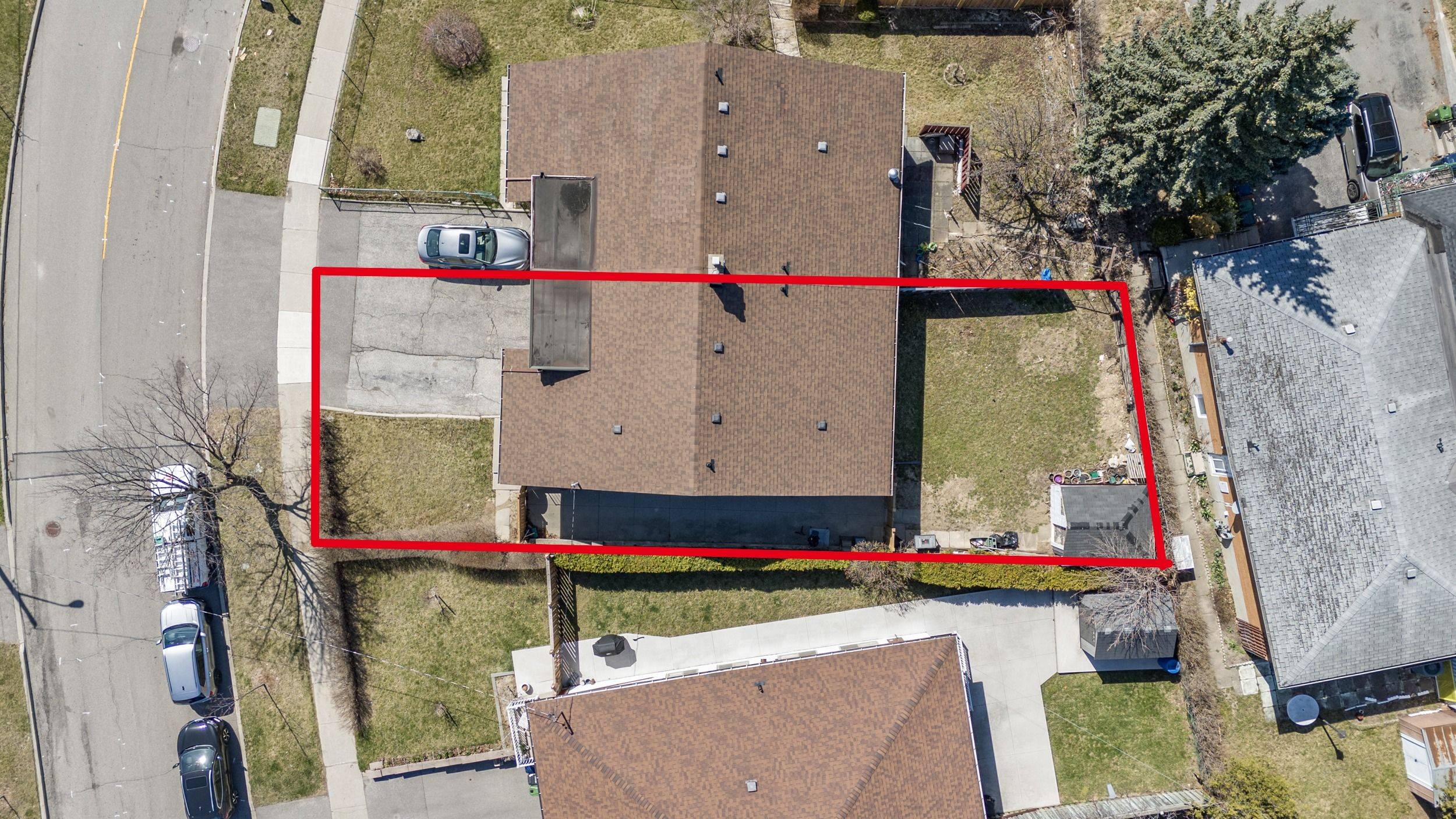 Toronto W05, ON M3J 1C3,4 Fallingdale CRES