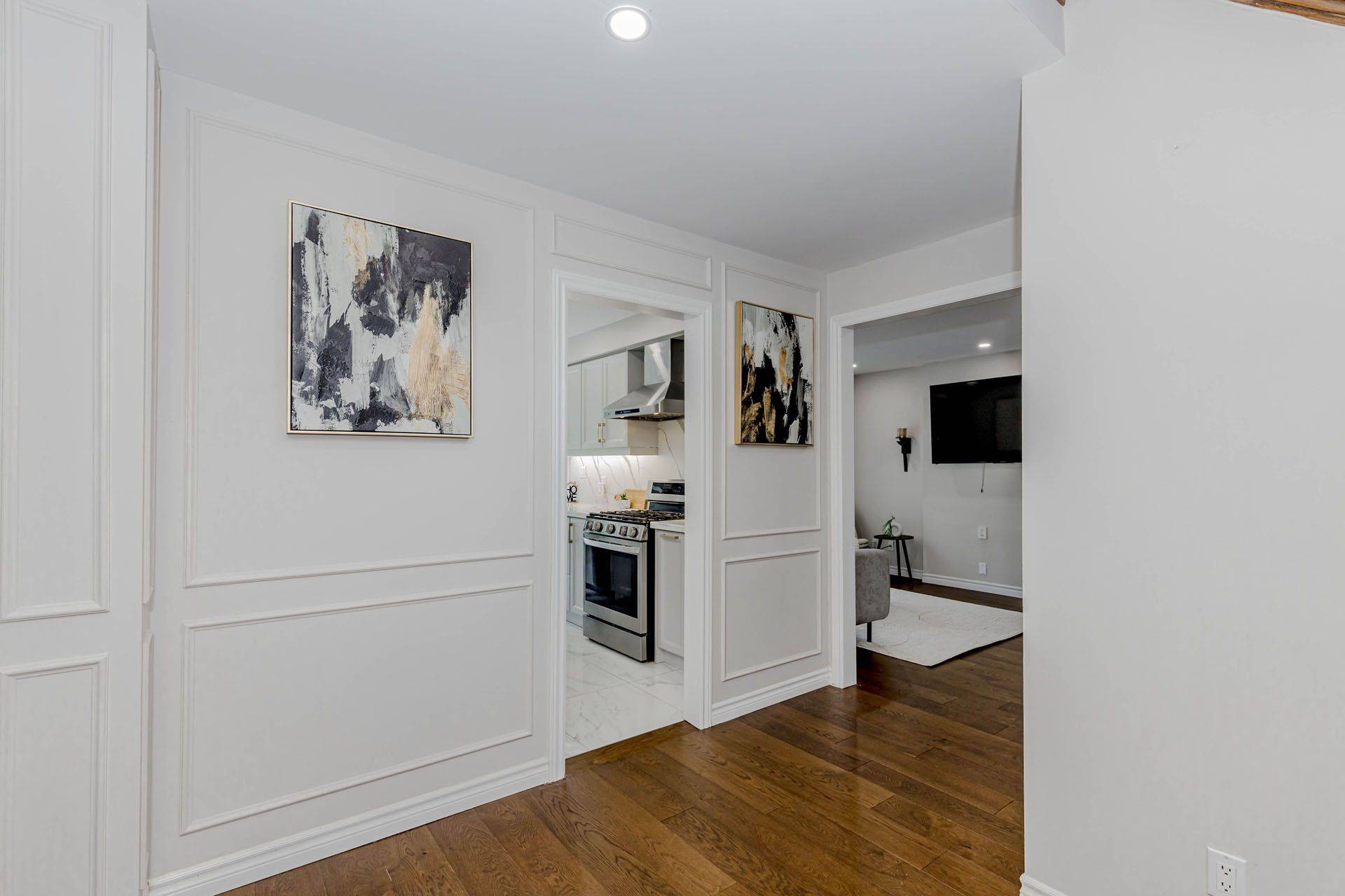 Mississauga, ON L5N 2Y6,6101 Edenwood DR