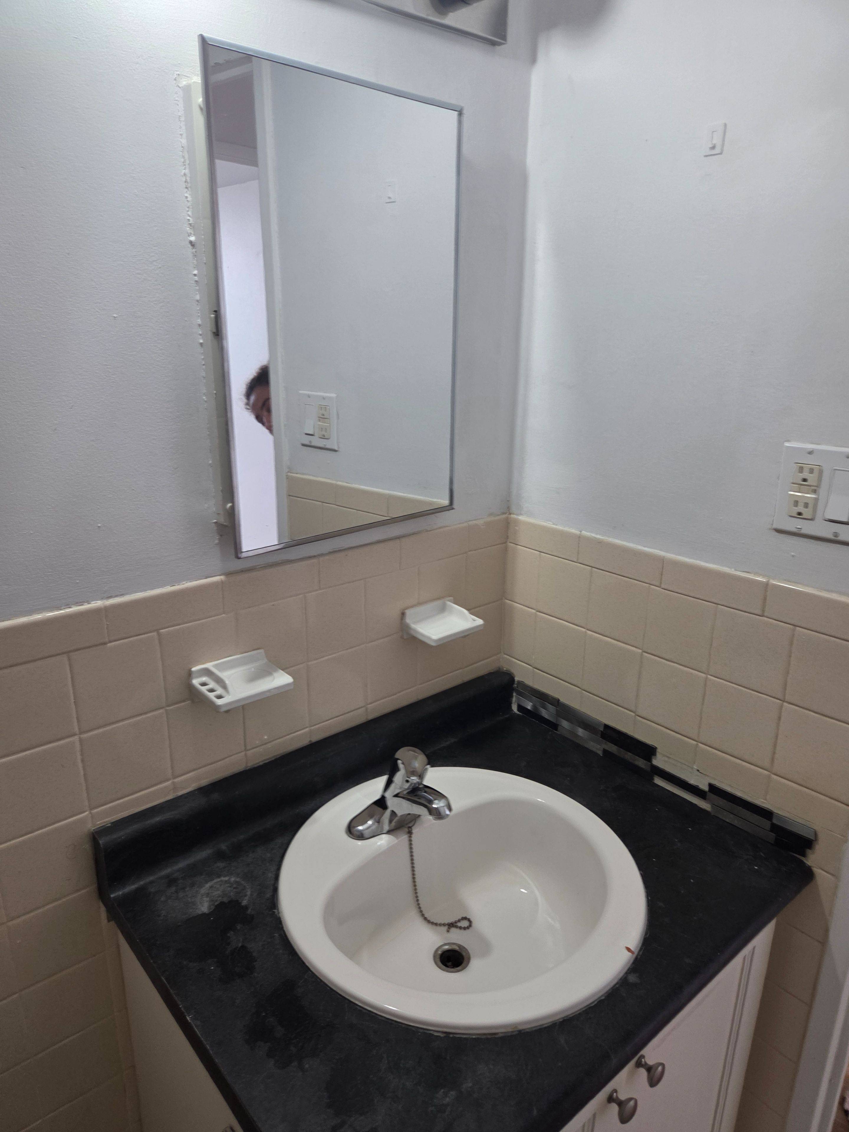 London East, ON N5Y 4T8,563 Mornington AVE #310