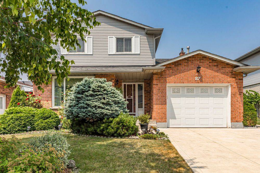 Hamilton, ON L8E 4R3,87 Strawberry DR