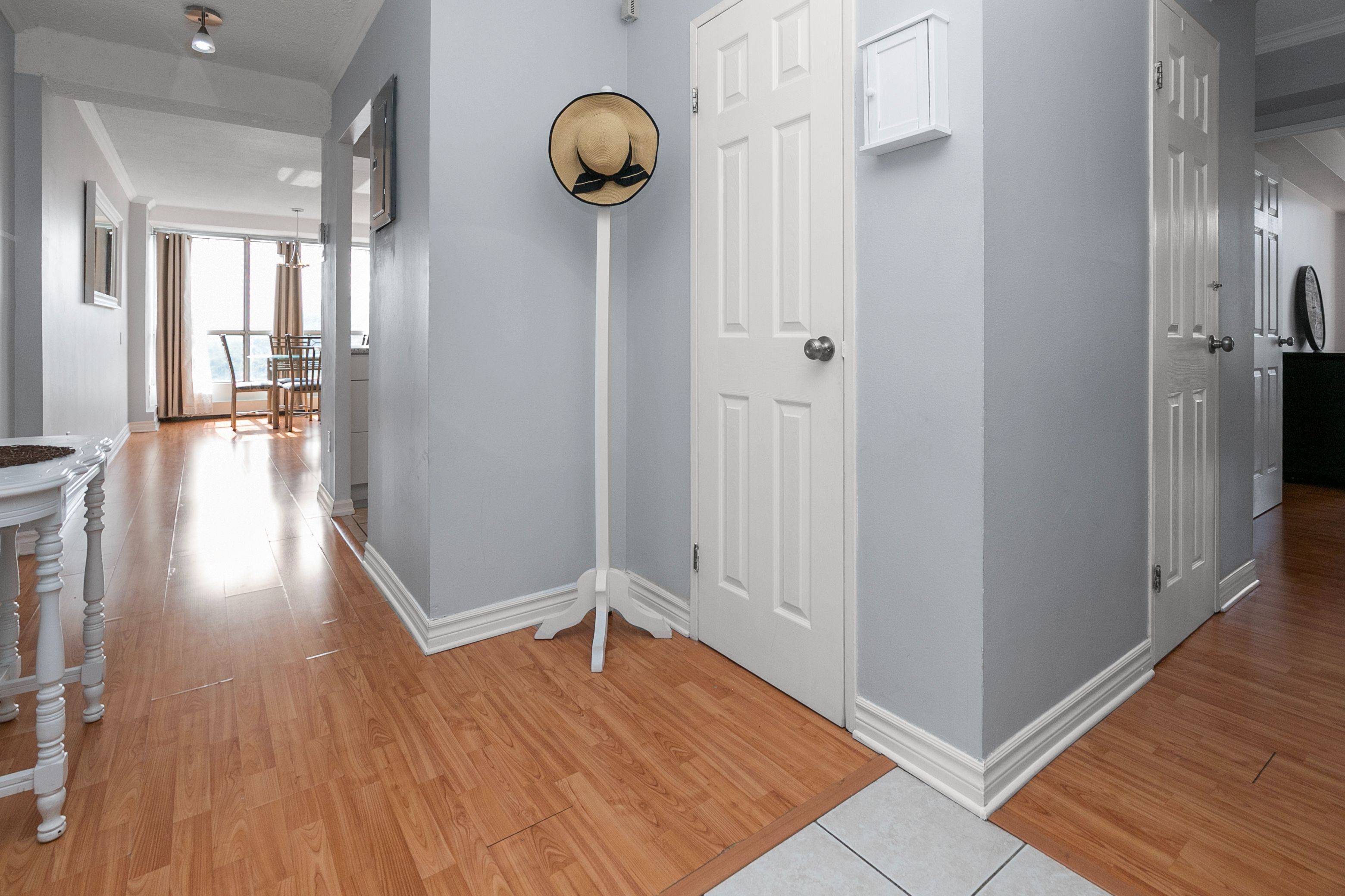 150 Charlton AVE E #2206, Hamilton, ON L8N 3X3