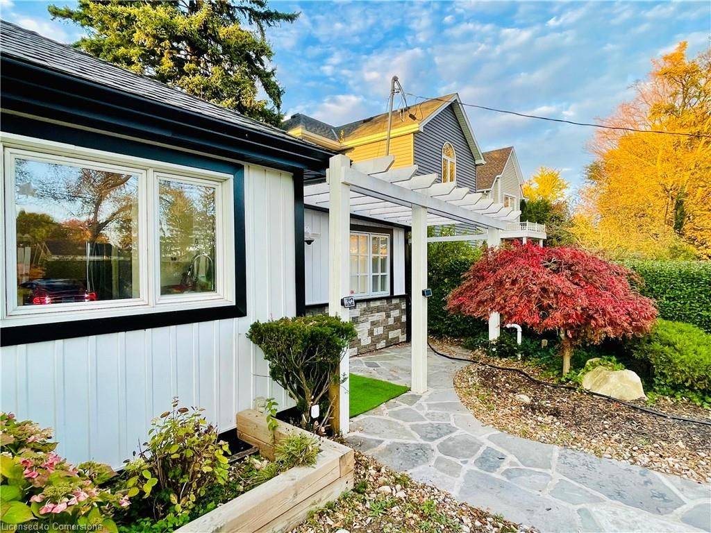 Niagara-on-the-lake, ON L0S 1J0,44 Firelane 11a RD