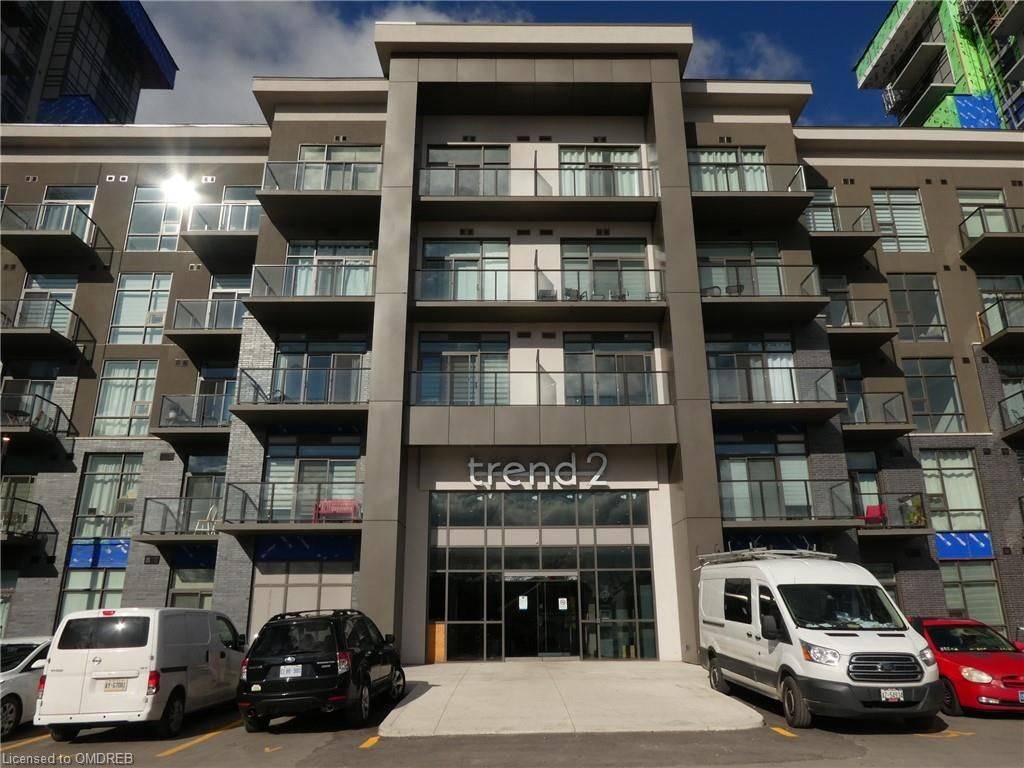 Hamilton, ON L8B 2A5,460 Dundas ST E #901