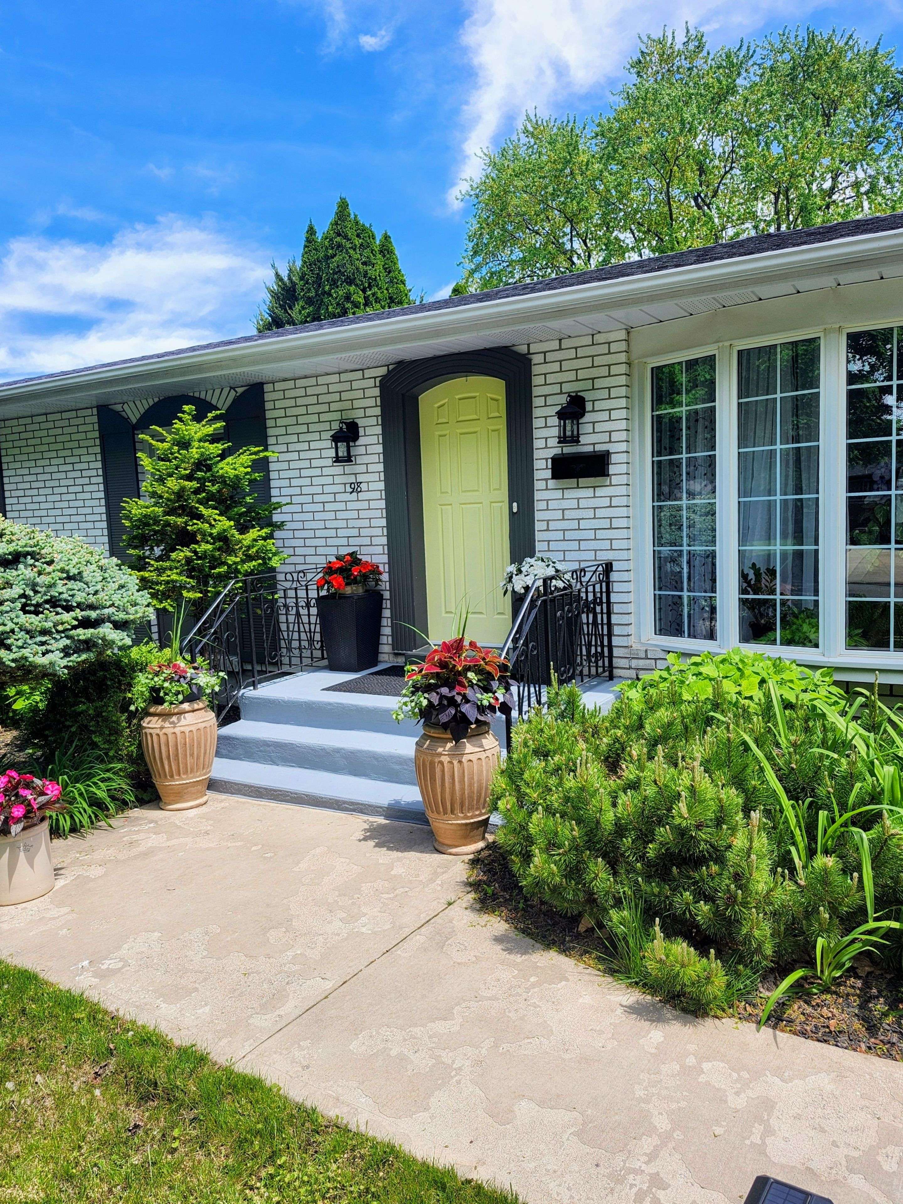 St. Catharines, ON L2M 4C3,98 Windward ST
