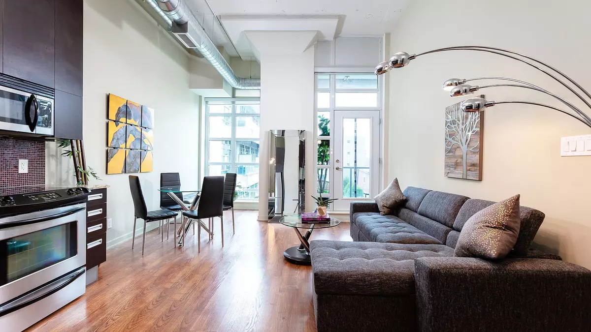Toronto C02, ON M4V 3E3,380 Macpherson AVE #314