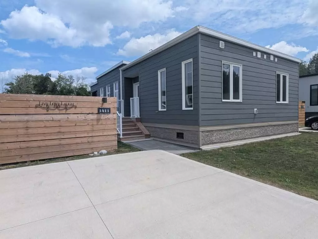 Saugeen Shores, ON N0H 2C5,5007 ON-21 HWY #1411