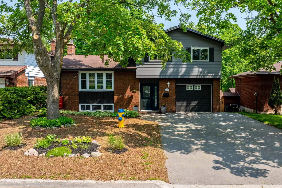 Peterborough, ON K9H 6S1,1296 Cartier BLVD