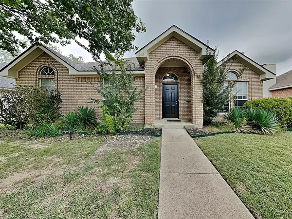 12619 Summer Hill Drive, Balch Springs, TX 75180