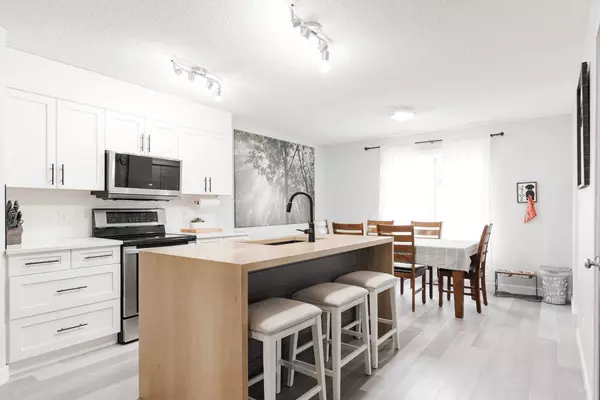 Fort Mcmurray, AB T9K 0T1,176 Sandstone LN