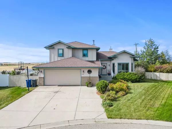 412 Harrison CT, Crossfield, AB T0M0S0