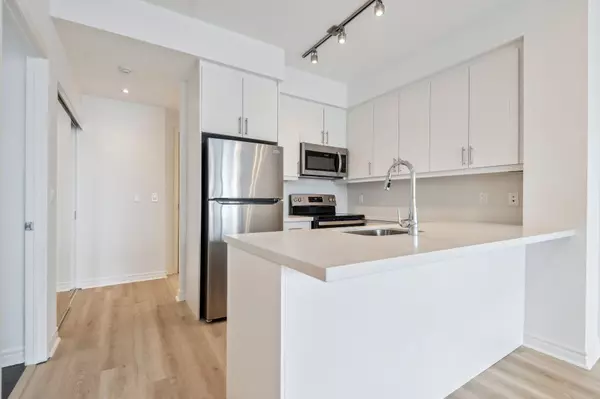 Toronto C15, ON M2K 0A3,2885 Bayview AVE #233
