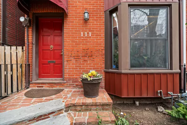 Toronto C08, ON M5A 2T2,111 Seaton ST