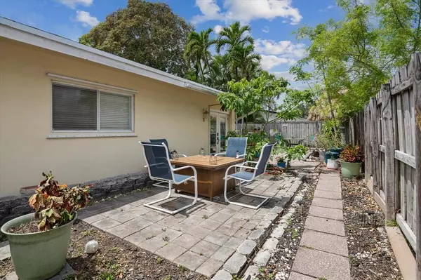 Fort Lauderdale, FL 33315,1715 SW 21st St