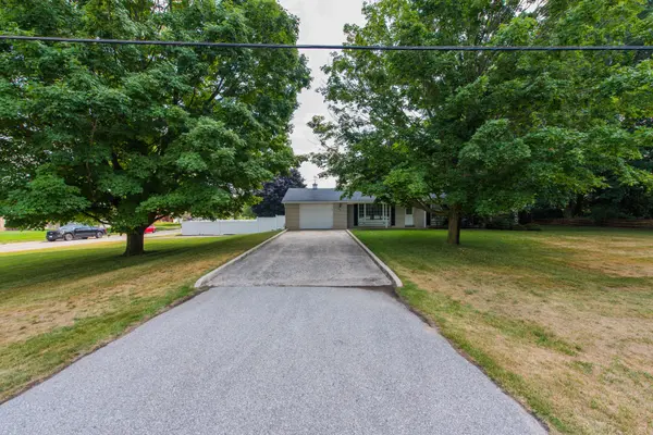 New Tecumseth, ON L9R 1J7,41 Downey AVE