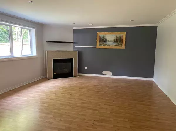 Richmond Hill, ON L4E 4N6,28 Delphinium AVE #LOWER