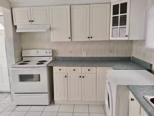 Toronto W03, ON M6H 3N1,34 Mc Farland AVE