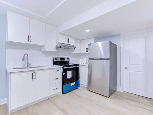 Mississauga, ON L5V 1A2,6127 Silken Laumann WAY #BSMNT