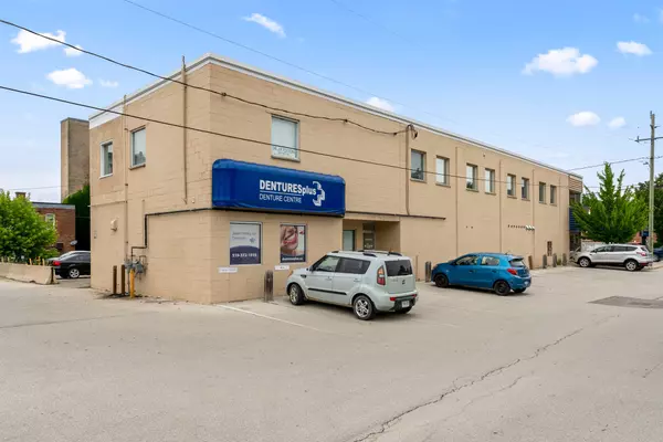 Owen Sound, ON N4K 2K5,868 3rd AVE E #Unit #5