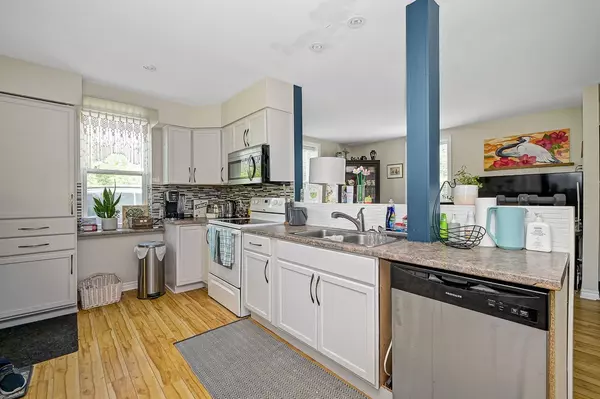 Manotick - Kars - Rideau Twp And Area, ON K0A 2T0,2343 Church ST