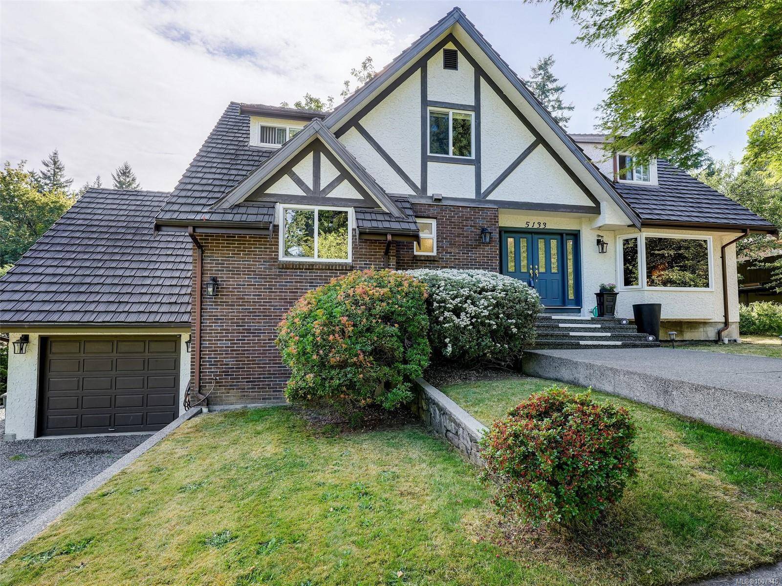 5133 Santa Clara Ave, Saanich, BC V8Y 1W5