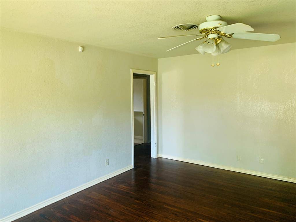 Dallas, TX 75227,7308 Ravehill Lane