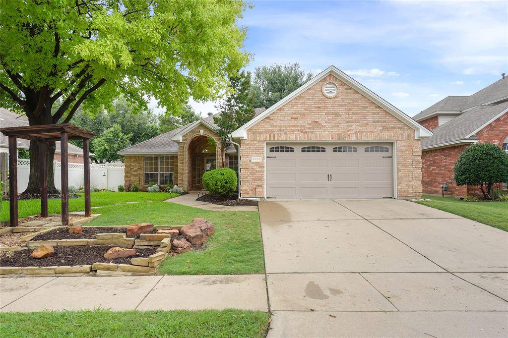 5853 Echo Bluff Drive, Haltom City, TX 76137