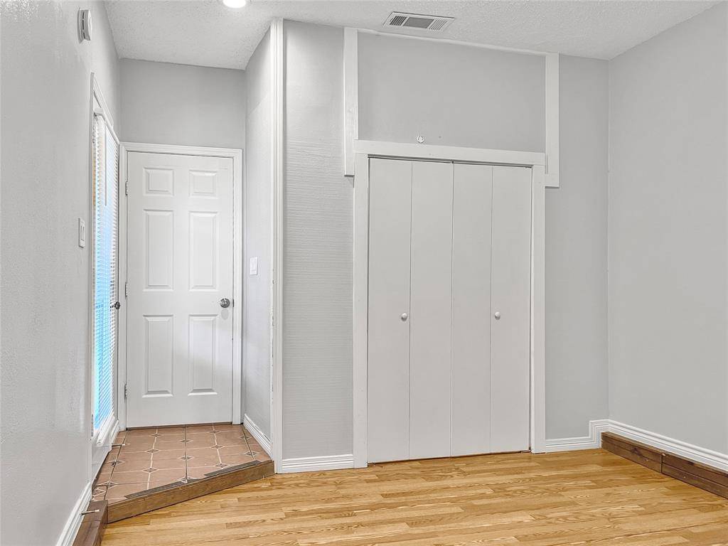 Dallas, TX 75227,10324 Woodleaf Drive