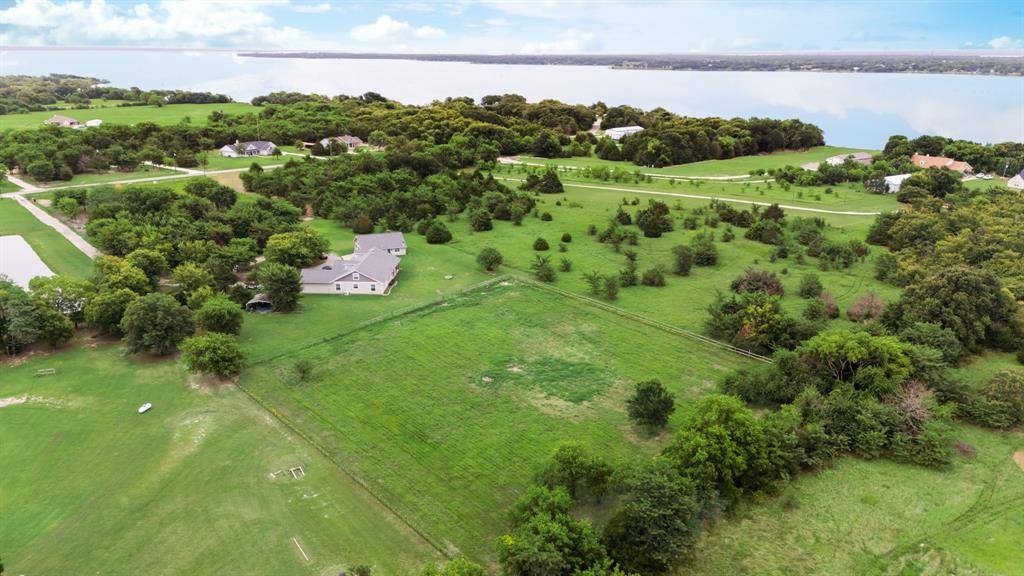 7662 Caddo Creek Road, Quinlan, TX 75474