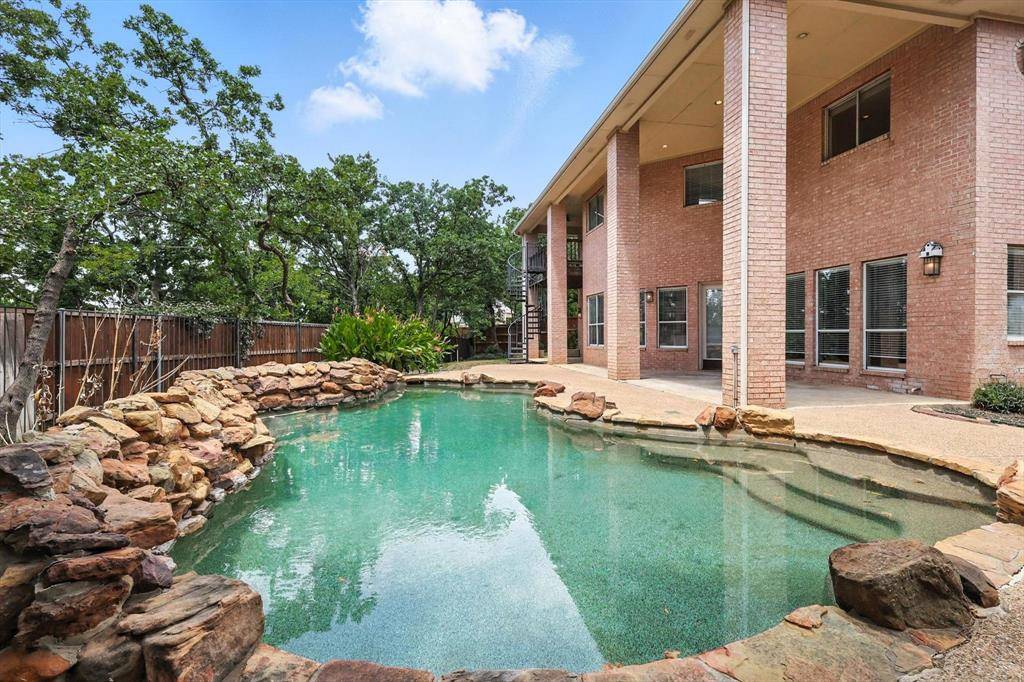 Highland Village, TX 75077,815 Woodhaven Drive