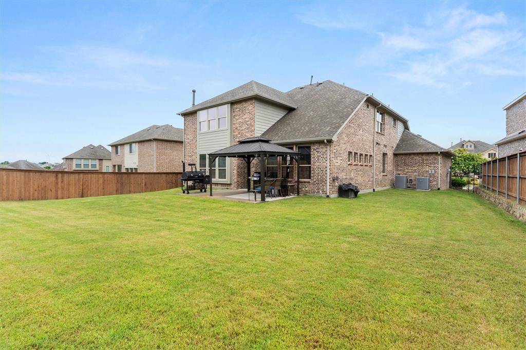 Wylie, TX 75098,1600 Silvery Canoe Way