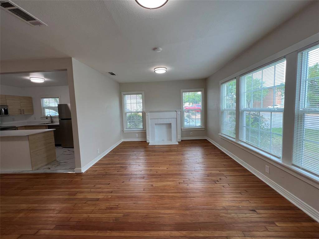 Fort Worth, TX 76107,3139 W 4th Street