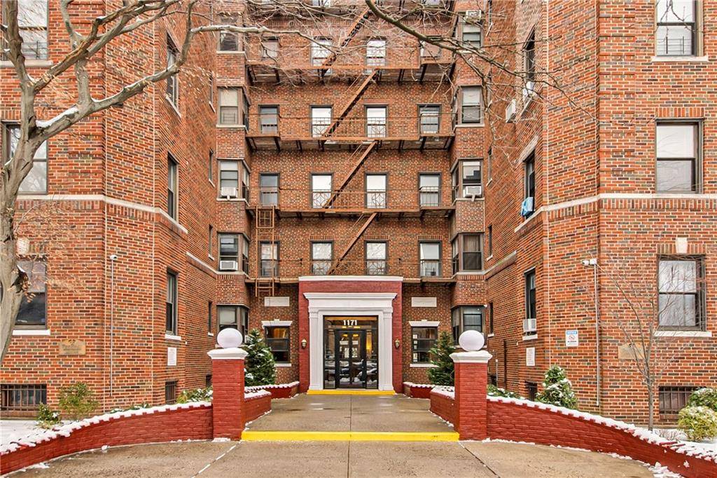 Brooklyn, NY 11230,1171 Ocean Pkwy #2B