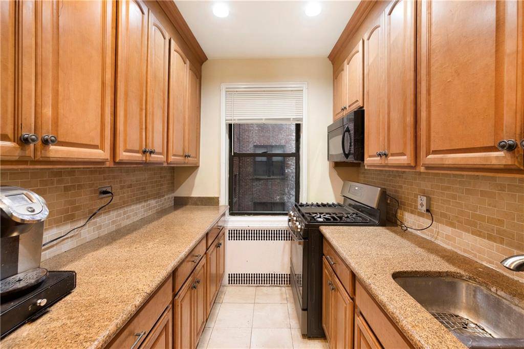 Brooklyn, NY 11230,1171 Ocean Pkwy #2B
