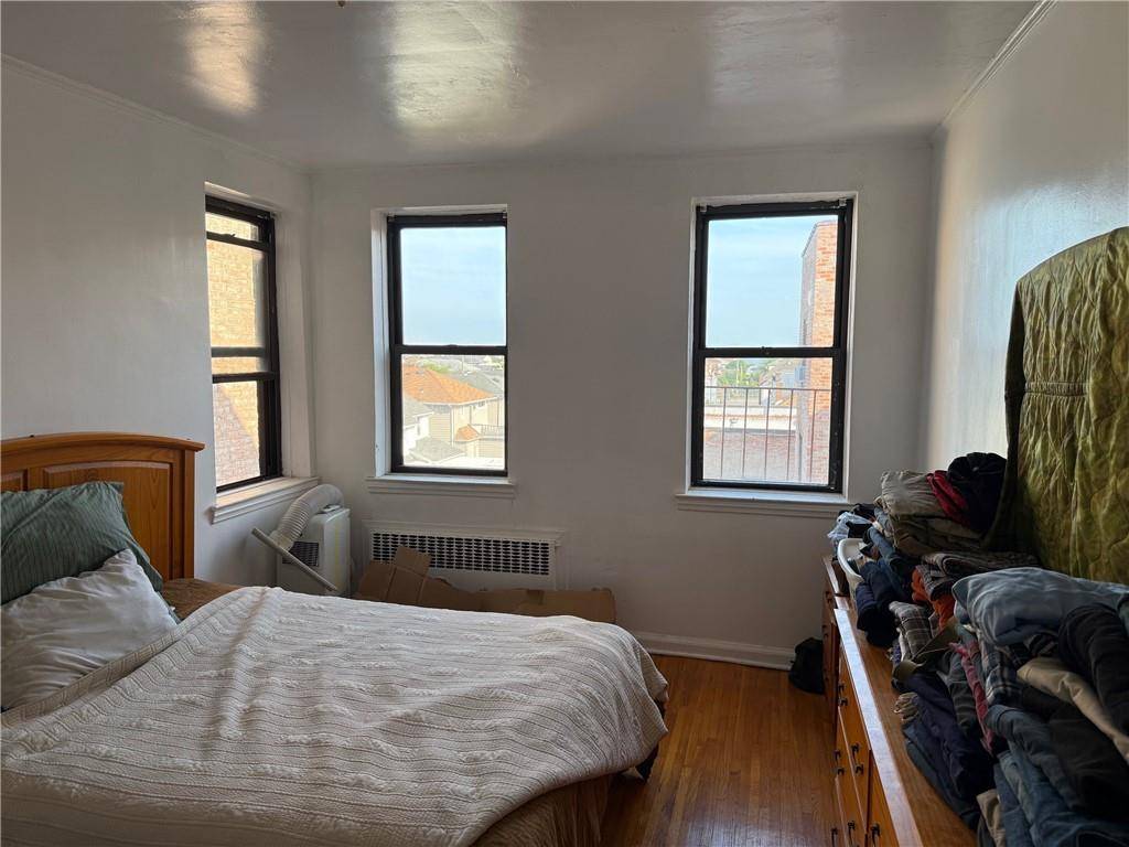 Queens, NY 11694,128-11 Newport AVE #4C