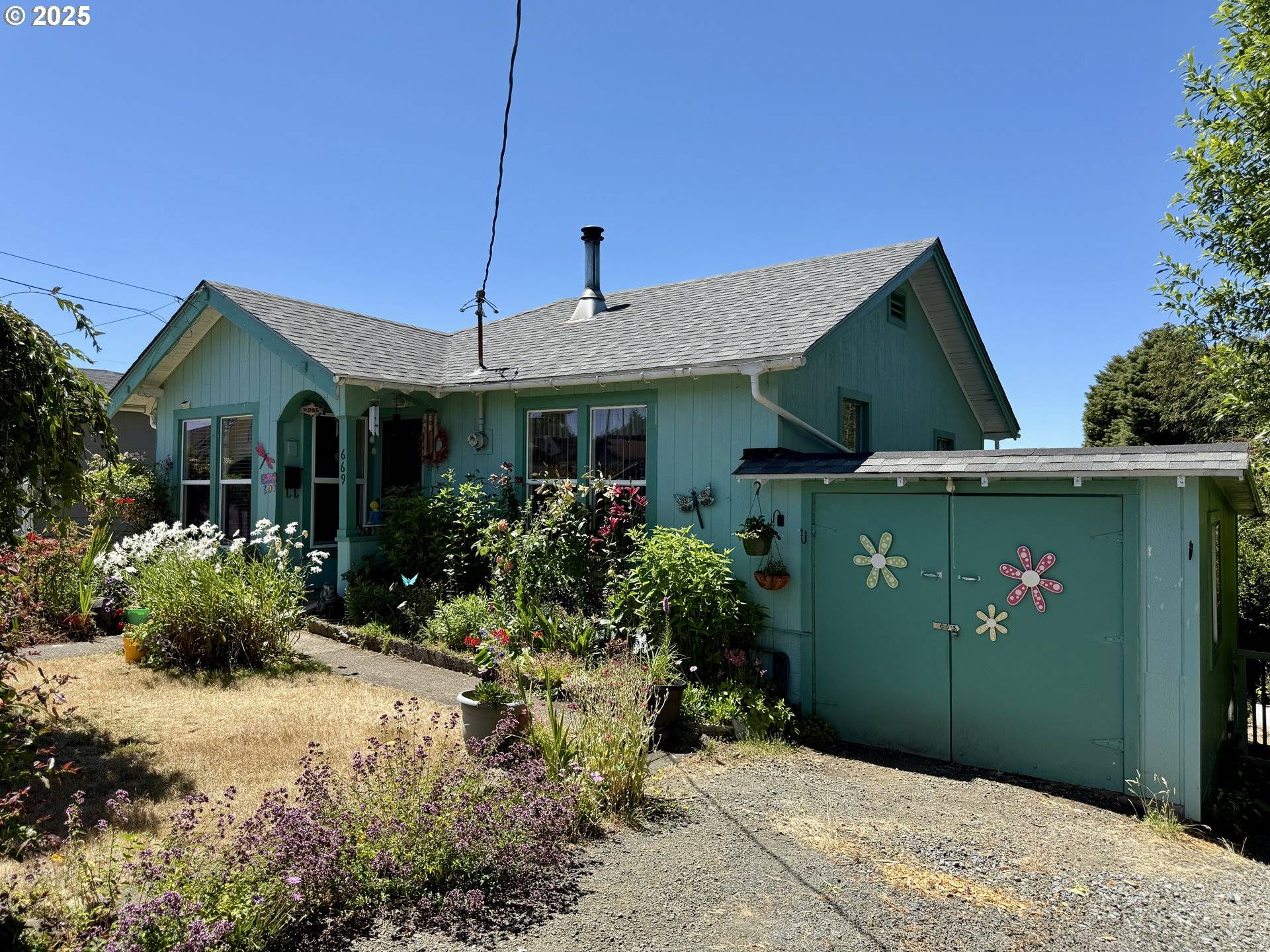 669 N BAXTER ST, Coquille, OR 97423