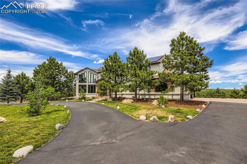 17955 Grama Ridge, Colorado Springs, CO 80908