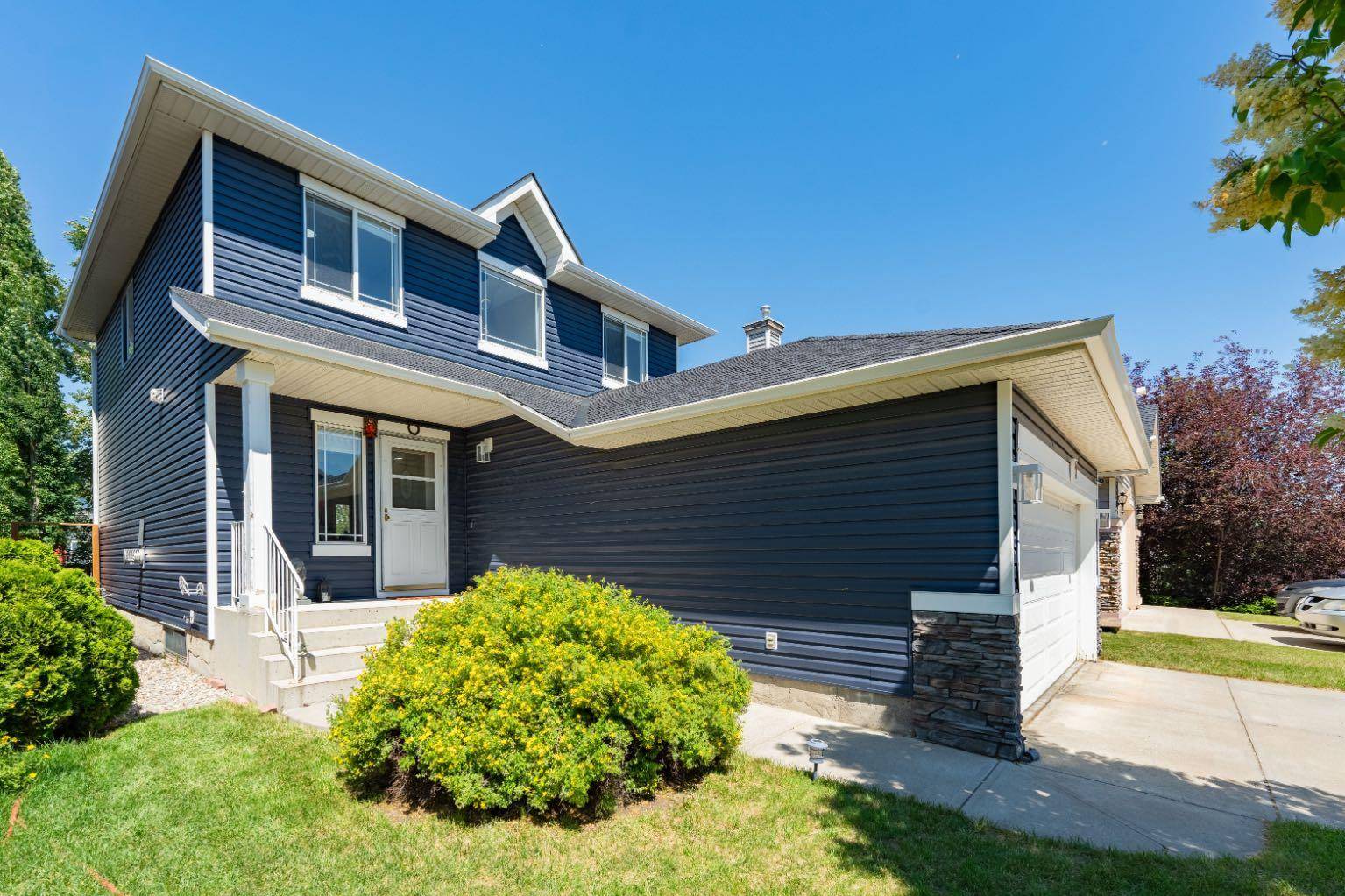 Calgary, AB T2Y 3X6,64 Bridlewood GDNS SW