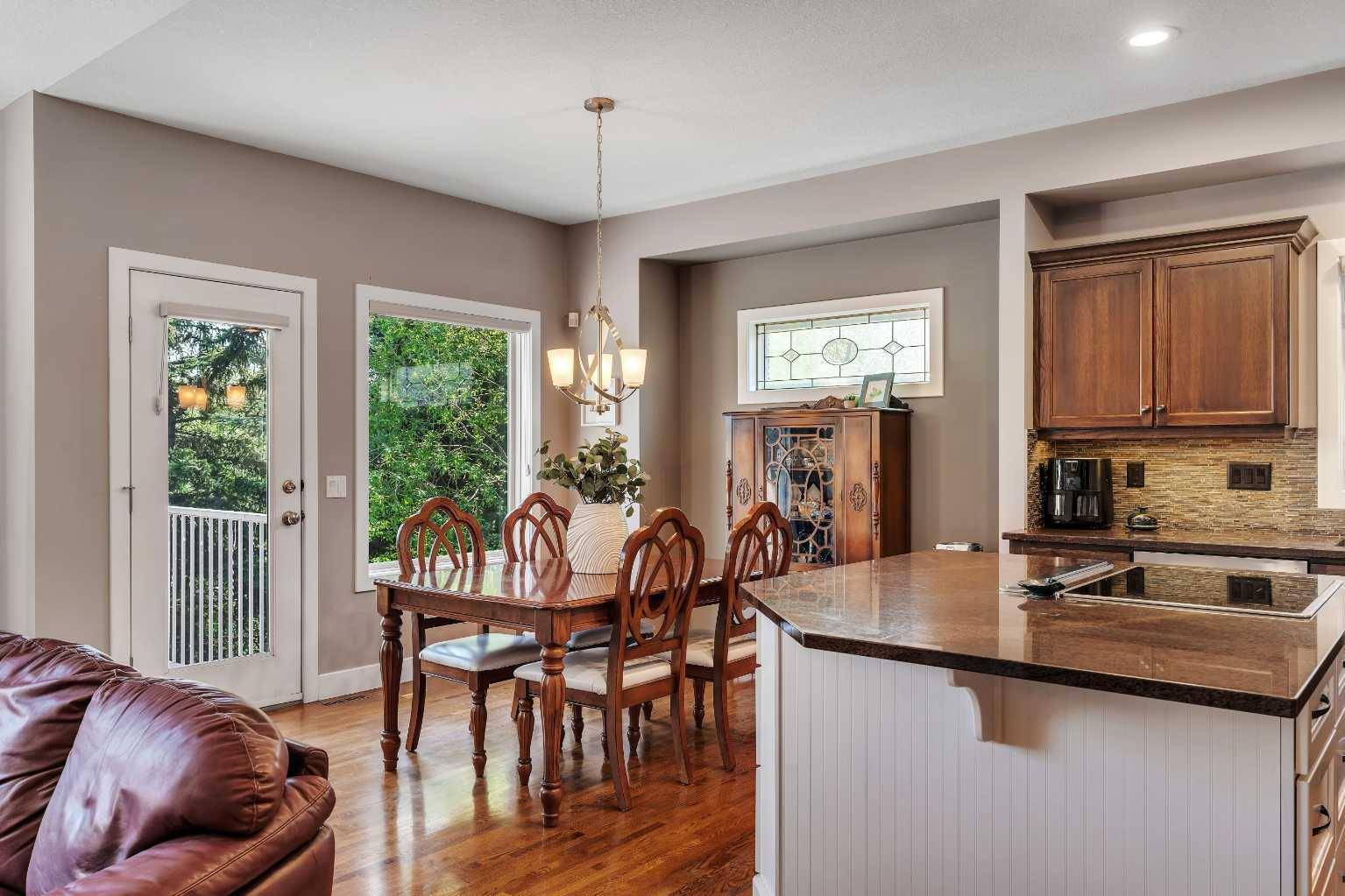 Heritage Pointe, AB T1S 4H3,4 Ravine DR