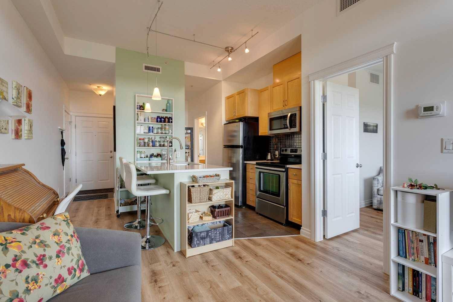 Calgary, AB T3C 2Z1,24 Hemlock CRES Southwest #3608